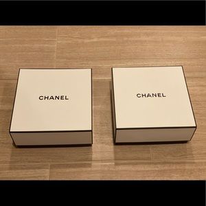 🤍🖤 Set of two Chanel gift boxes 🖤🤍
